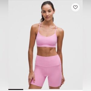 NWOT Lululemon Flow Y Nulu Bra. Sz 6